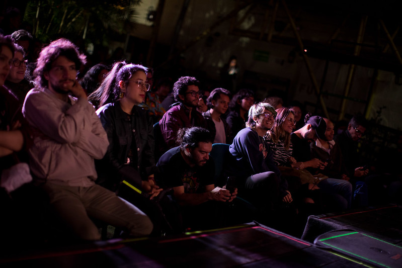 Varias personas disfrutando de un evento en la FUGA