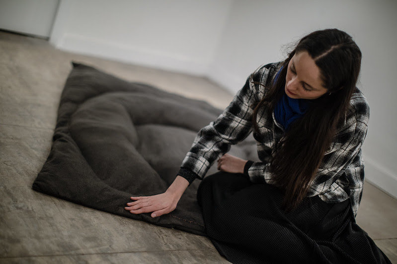 Mujer en un taller de Teatro de la FUGA