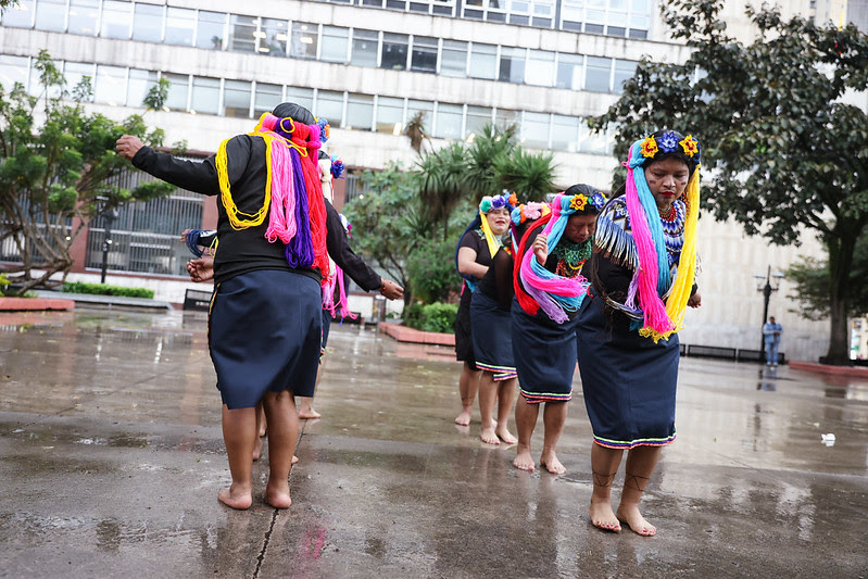Muestra cultural en el Parque Santander