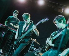 Grupo tocando en la FUGA