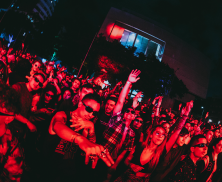 fotografía DE FIESTA ELECTRONICA EN PLAZA TADEO