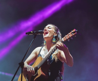 Laura Kalop durante una presentación